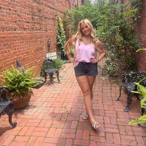 Meet your Posher, Lexi